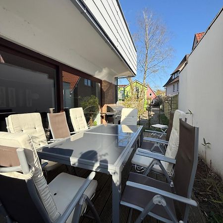 Grosses City-Ferienhaus Mit Terrasse, Grill Und Parkplatz F19 Oldenburg Exterior photo