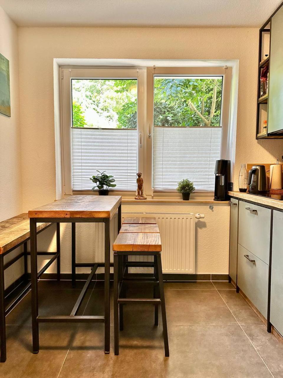 Grosses City-Ferienhaus Mit Terrasse, Grill Und Parkplatz F19 Oldenburg Exterior photo